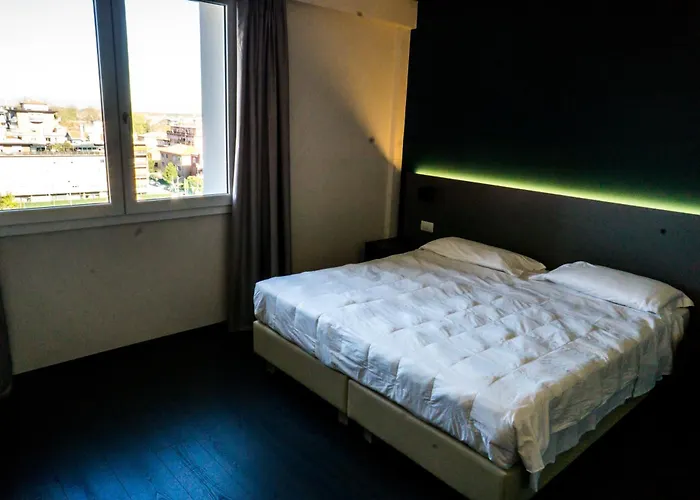Venice Terminal & Aparthotel