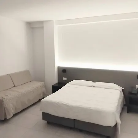 Venice Terminal & Apartahotel Mestre