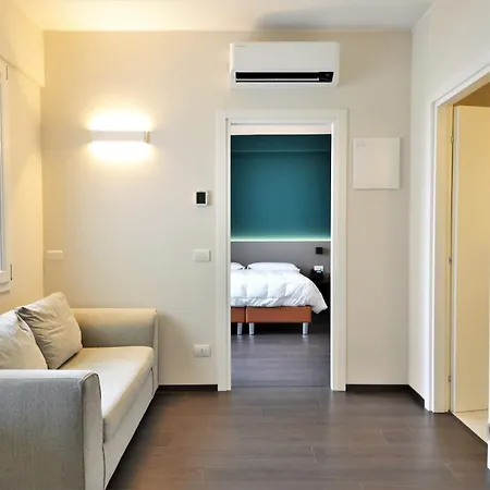 Venice Terminal & Apartahotel 4*