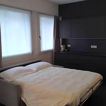 Venice Terminal & 4*