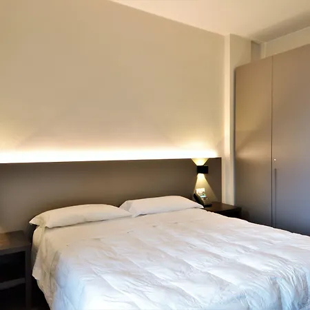 Venice Terminal & 4* ميستر