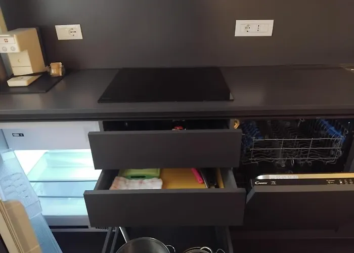 Venice Terminal & 4*