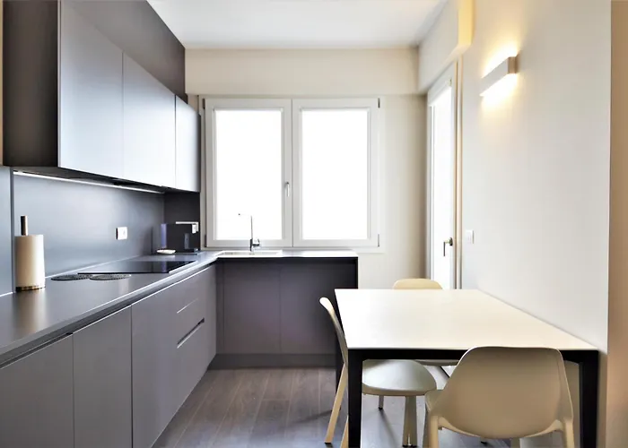 Venice Terminal & Apartahotel