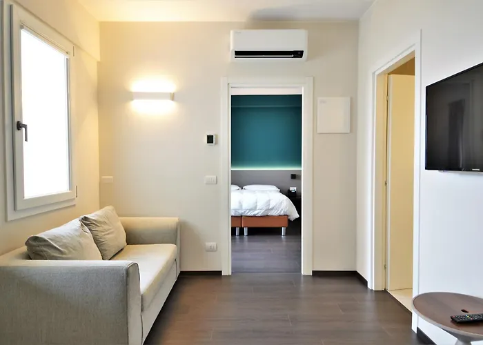 Venice Terminal & Apartahotel 4*