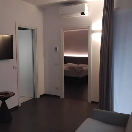 Lägenhetshotell Venice Terminal & 4*