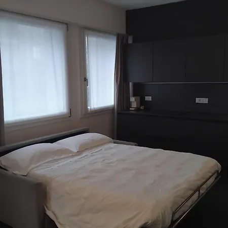 Venice Terminal & 4*