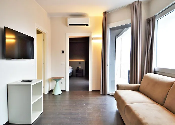 Apartmanhotel Venice Terminal & 4*